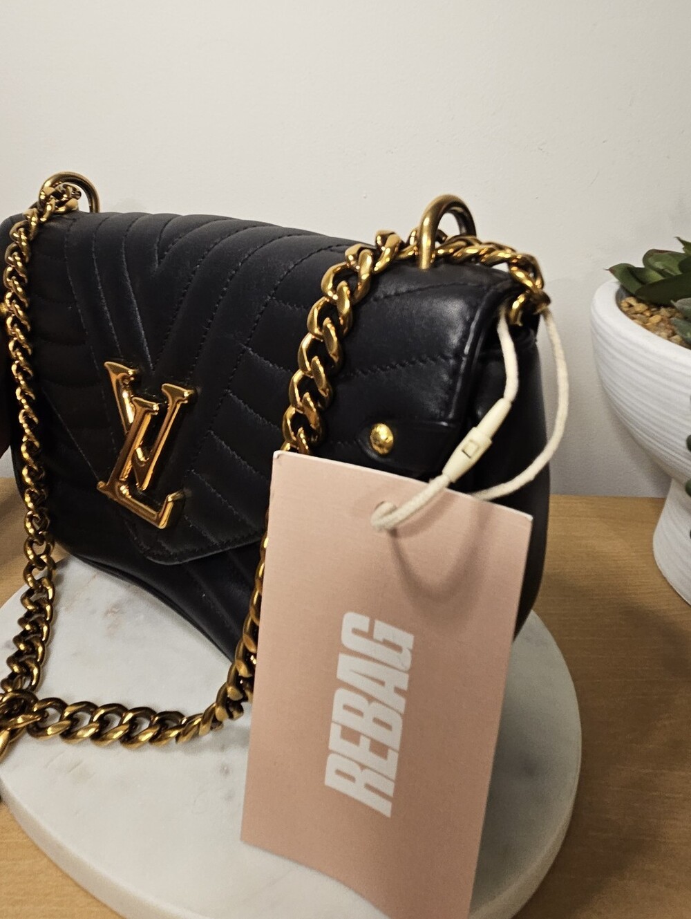 Louis Vuitton New Wave Chain Bag Quilted Leather MM - Picture 10 of 12
